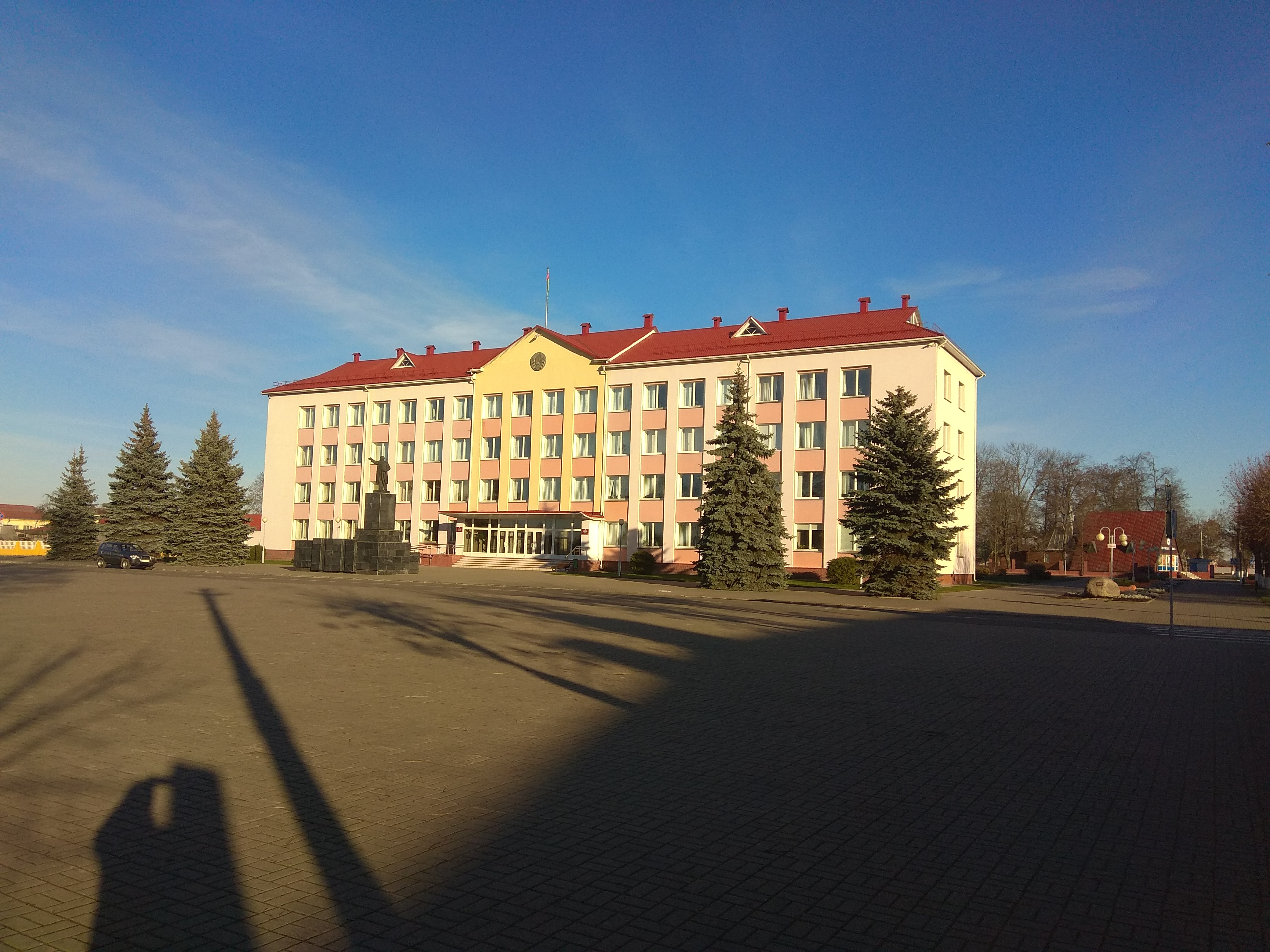 Исполком города минска. Старые дороги Беларусь. Город старые дороги Беларусь. Город старые дороги Минская. Райисполком.